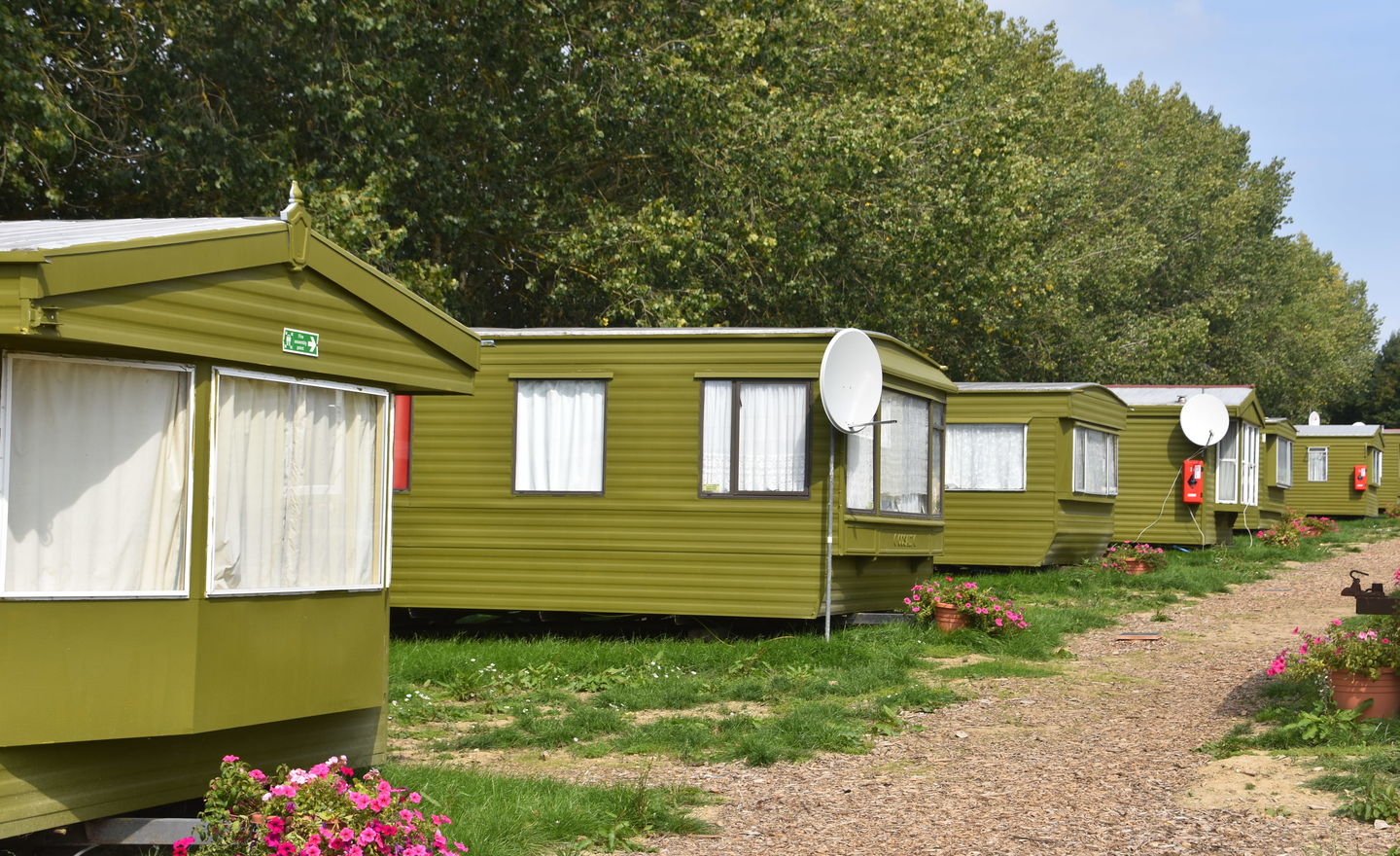 Seasonal work Hugh Lowe Farms