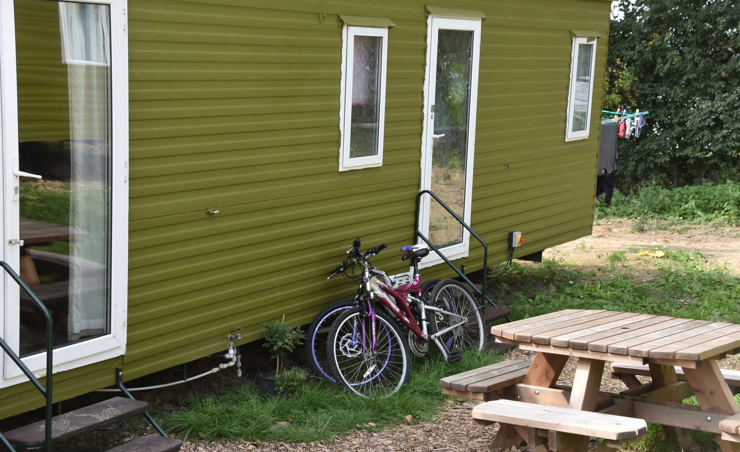 Seasonal work Hugh Lowe Farms